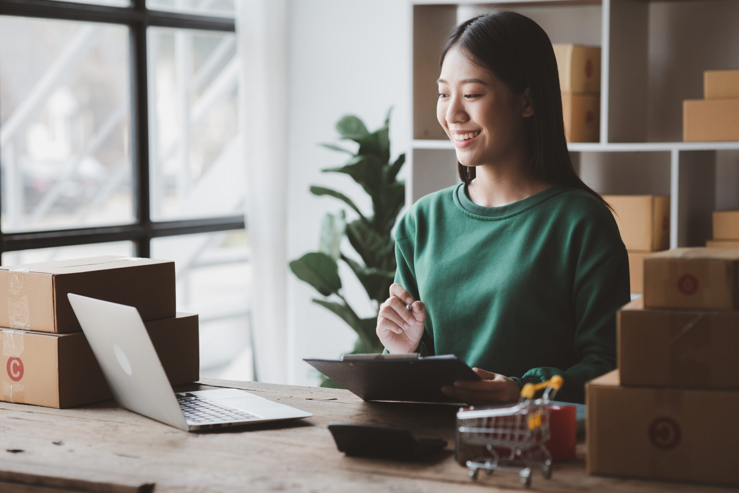 venda de artesanato de resina epóxi.